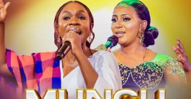 MP3 DOWNLOAD Bella Kombo Ft Evelyn Wanjiru & Neema Gospel Choir - Mungu Ni Mmoja