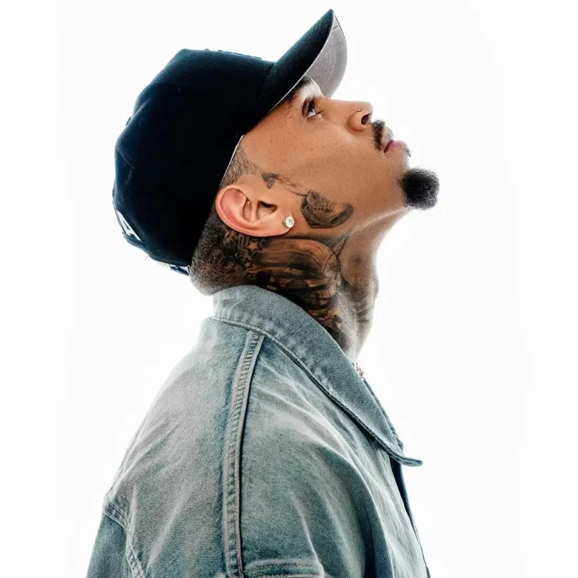 MP3 DOWNLOAD Chris Brown Ft Davido - Hmmm