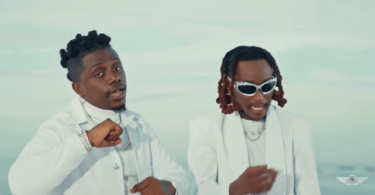 MP4 DOWNLOAD Dayoo Ft Rayvanny – Huu Mwaka